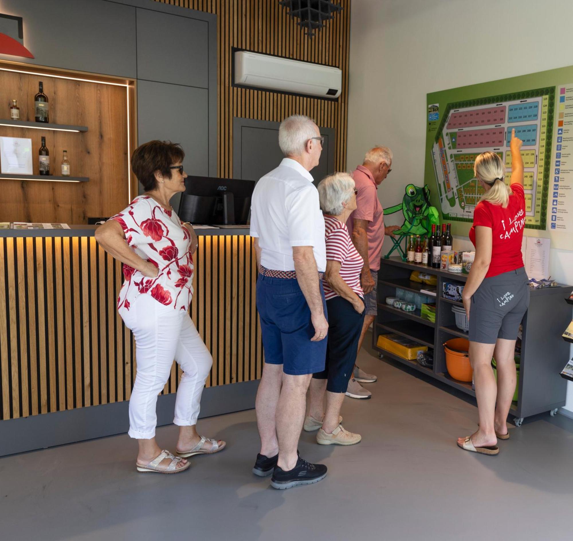 Camping Resort Riegersburg Eksteriør billede